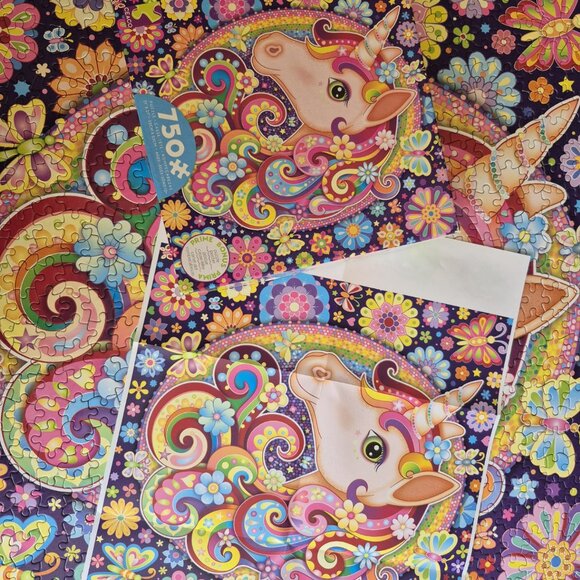 750 Piece "Groovy Animals" Jigsaw Puzzle - Picture 3 of 4